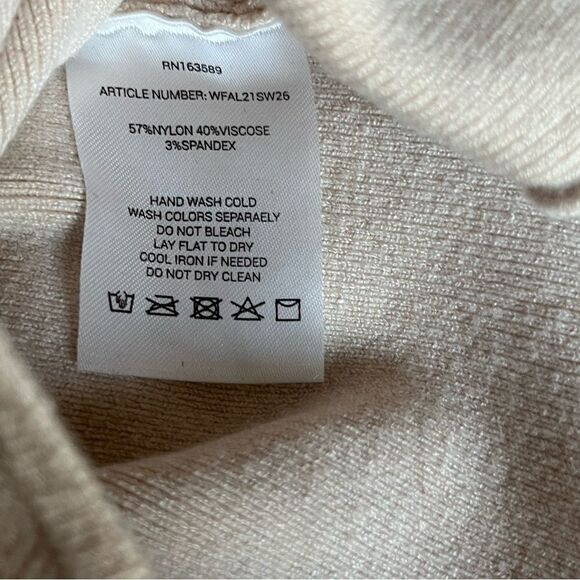 WHO WHAT WEAR COLLECTION
Sasha Cutout Bodysuit - Picture 7 of 8